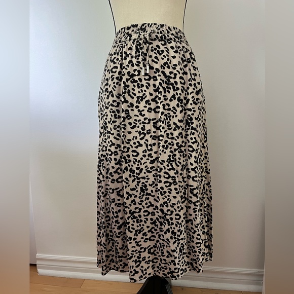 Leopard 🐆 midi skirt - Picture 4 of 4